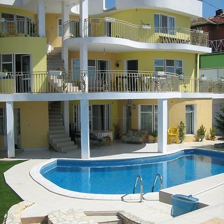 Eli Guest House بالشيك المظهر الخارجي الصورة