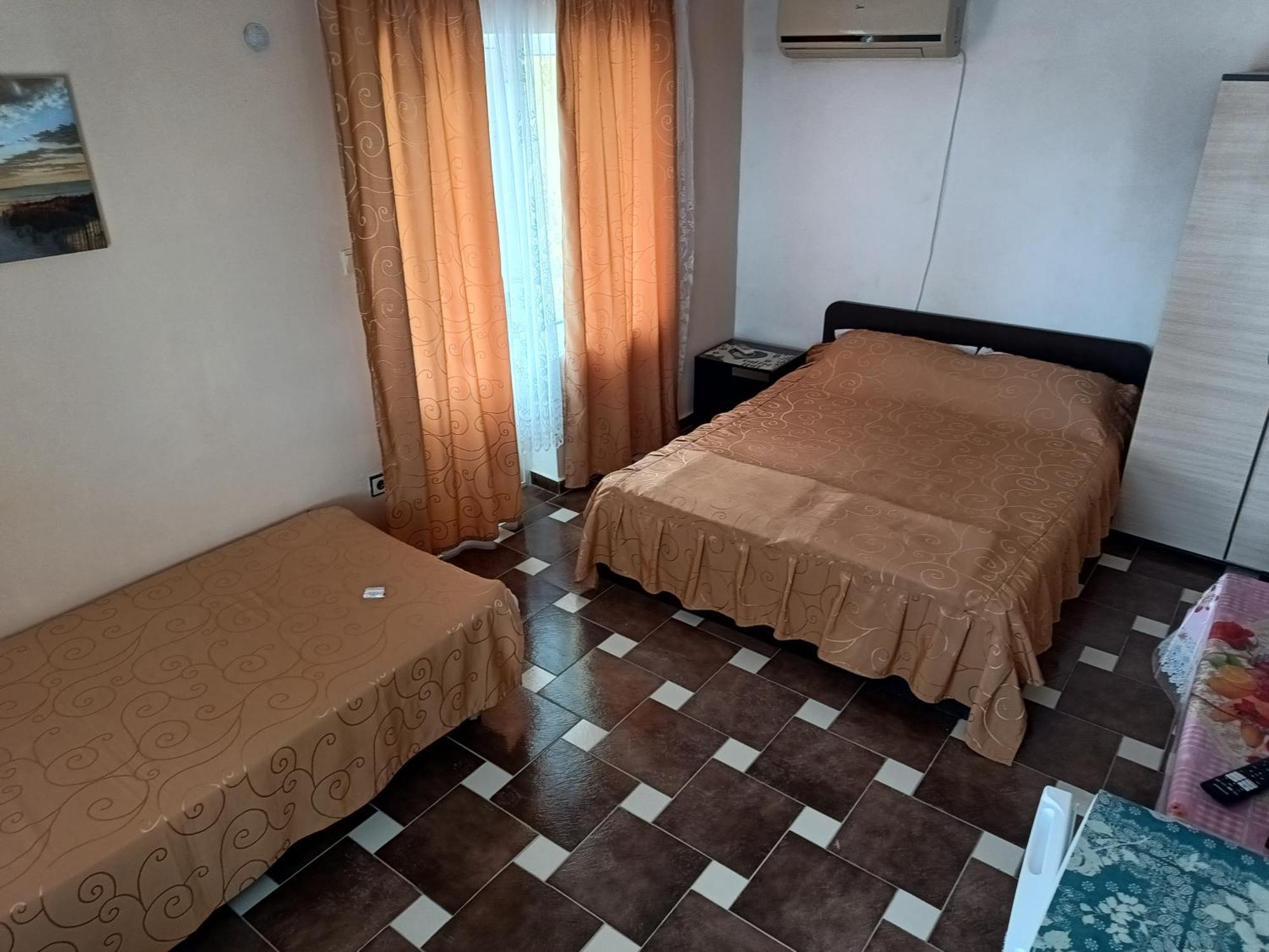 Eli Guest House بالشيك الغرفة الصورة